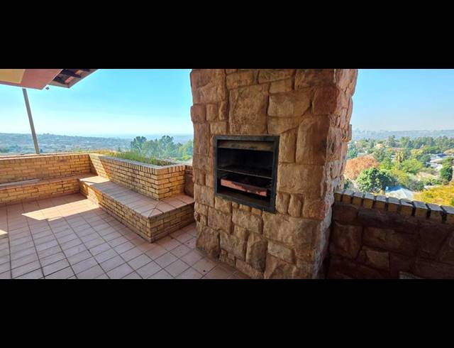 BUSINESS FOR SALE IN LYME PARK